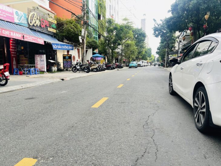 BÁN GẤP TÒA CĂN HỘ KÈM NHÀ HÀNG LÔ GÓC 2 MẶT PHỐ GIÁ SỤP SÀN