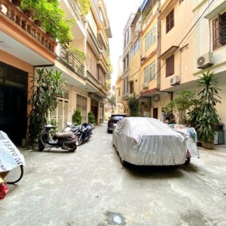 Bán nhà Nguyễn Văn Huyên sổ đỏ chính chủ. OTO đỗ cửa