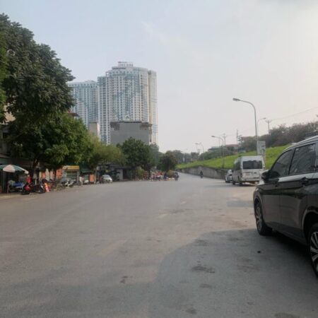 bán nhà Ngọc Thuỵ, 90m x 3 tầng, mặt tiền 8m, ôtô tránh, kinh doanh, full thổ cư