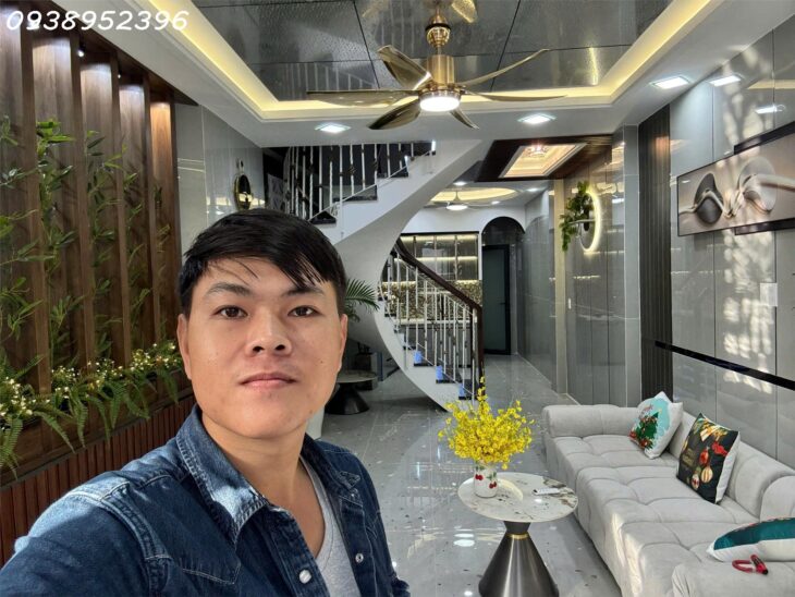 BÁN NHÀ HẬU GIANG, QUẬN 6, SIÊU PHẨM 3 TẦNG LUNG LINH ĐÓN TẾT – NGANG KHỦNG 7.3M – HẺM TRƯỚC NHÀ