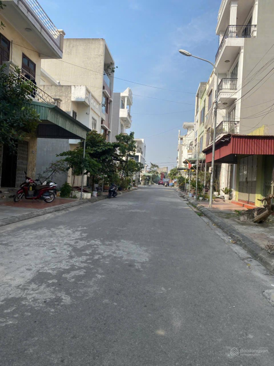 Bán 02 lô đất liền kề TDC Nam Hải – Đằng Hải, khuôn đất đẹp bới mặt tiền 10m.