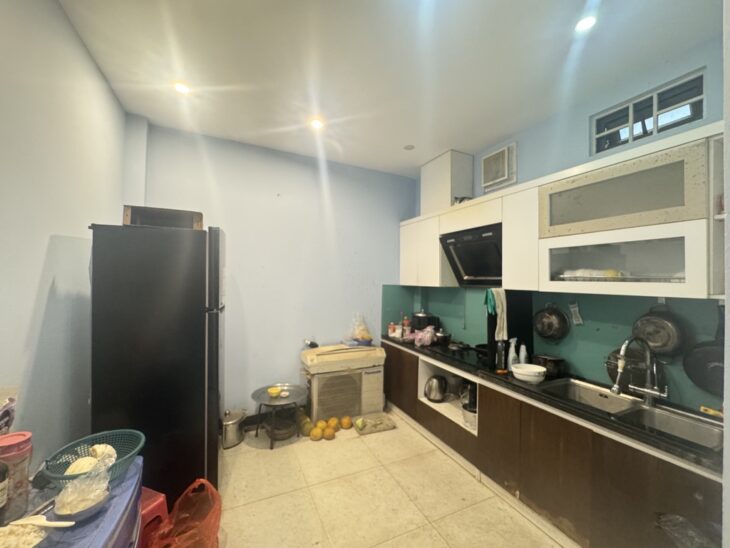 Hiếm – Bán nhà đẹp Ngọc Lâm- Ô tô- 40m 5 tầng 5.3 tỷ (Thương Lượng)