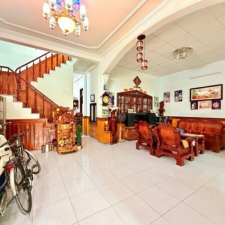 # Nhà Sân Vườn Ao Cá gần Hoàng Thị Loan, 171m2, ngang hơn 8m, 2 tầng, 4.5 tỷ # Nhà Sân Vườn Ao Cá gần Hoàng Thị Loan, 171m2, ngang hơn 8m, 2 tầng, 4.5 tỷ