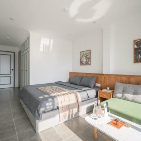 Bán tòa căn hộ phố Lê Thanh Nghị 76m2, 7T, MT6.7m doanh thu khủng 300 tr/tháng