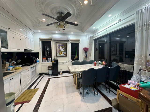 NHÀ MỚI PHỐ SÀI ĐỒNG – LONG BIÊN,32M2,6 TẦNG, MẶT TIỀN 6.8M, 7.5 TỶ.