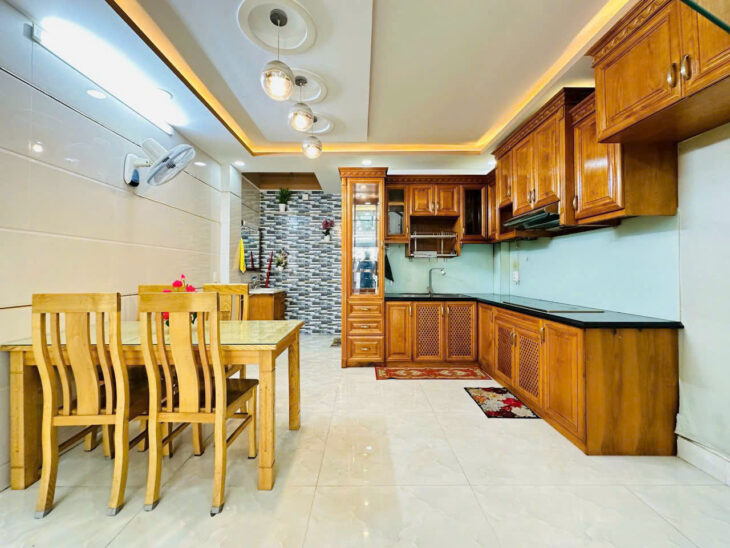 NHÀ BÁN 4PN, 5WC THỐNG NHẤT – P.11 – XEM NGÀY NGAY GỌI E 03332 9 5552 THÚY