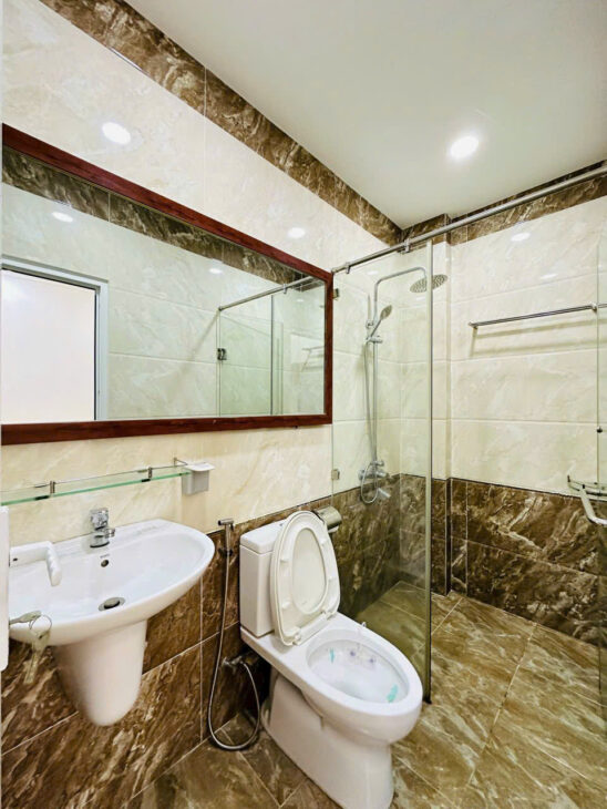 NHÀ BÁN 4PN, 5WC THỐNG NHẤT – P.11 – XEM NGÀY NGAY GỌI E 03332 9 5552 THÚY