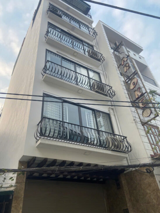 Hiếm – Dân Xây – Oto tránh – kinh doanh – Bán nhà phố Hồng Tiến- 62m2 14,6 tỷ (TL)