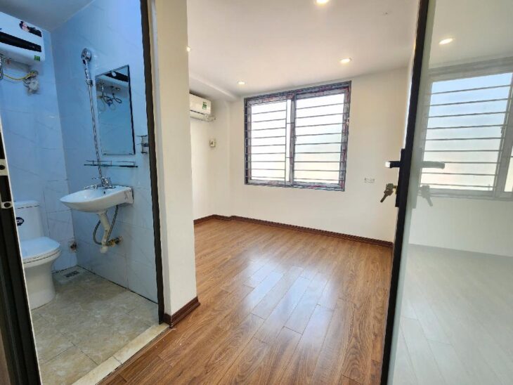 Bán nhà đẹp Ngọc Lâm – Ô tô – Dân xây – 2 mặt thoáng- 48m2 nhinh 7 tỷ(TL)