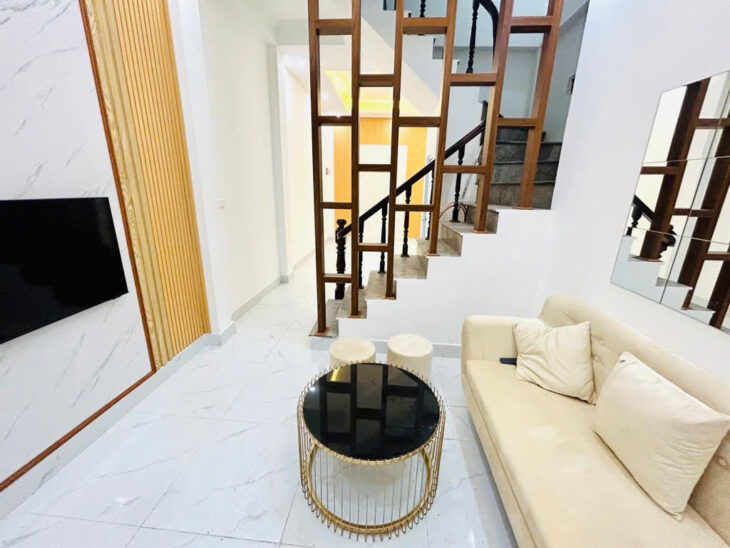 Bán nhà Hào Nam Đống Đa, Vị Trí Đắc Địa, Dân Cư Văn Minh, 28mx5T, Giá: 6,7 Tỷ, Lh: 0396935190.