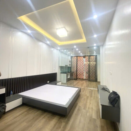 Bán nhà Phố Hào Nam, Khu phân lô, Nhà hai mặt ngõ, 53mx4T, Giá: 15.8 Tỷ, Lh: 0396935190.