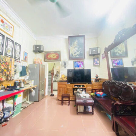 Tốt! Bán nhà Khương Trung, 42m2, nhỉnh 5 tỷ, nhà mới đẹp, 2 mặt ngõ, ở ngay, vị trí đắc địa