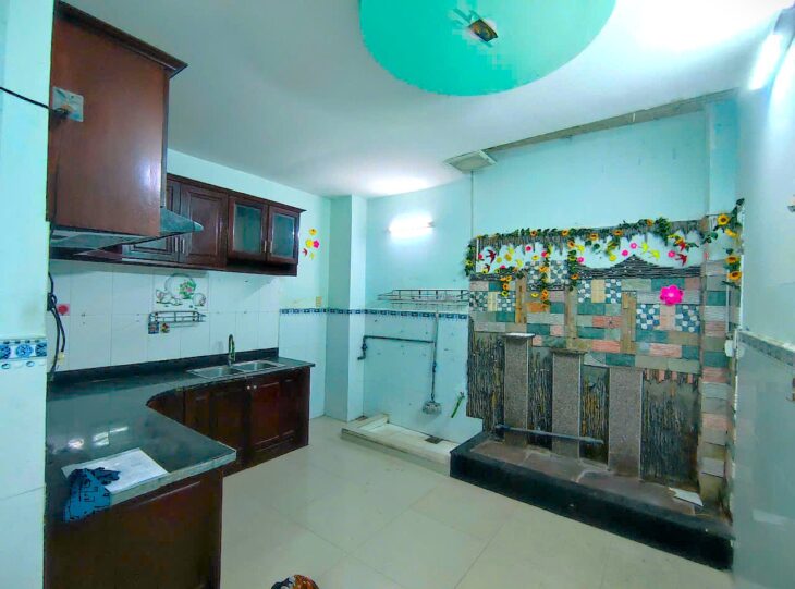 Bán nhà Phường Linh Tây DT sàn 96m2 có 2 Phòng ngủ 2 WC 2 Tầng Đúc chắc chắn giảm 300TR còn 3,75 tỷ