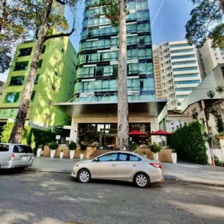 BÁN NHÀ HÀNG – KHÁCH SẠN 15 TẦNG, 914M2, VỊ TRÍ VÀNG QUẬN 1 – KHAI THÁC 3 ĐẾN 4 TỶ/ NĂM