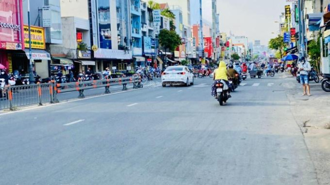 BÁN NHÀ MT QUẬN 8 GIÁP CẦU NGUYỄN VĂN CỪ – 4 TẦNG – NGANG LỚN 5,2M – KINH DOANH ĐỈNH – 12 TỶ – BÁN NHÀ MT QUẬN 8 GIÁP CẦU NGUYỄN VĂN CỪ – 4 TẦNG – NGANG LỚN 5,2M – KINH DOANH ĐỈNH – 12 TỶ –