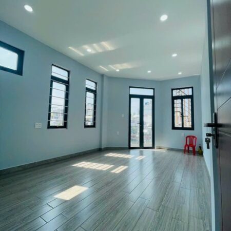 MẶT TIỀN ÂU DƯƠNG LÂN – THIẾT KẾ ĐẸP – THU NHẬP 30TR/THÁNG – CHỈ 10 TỶ