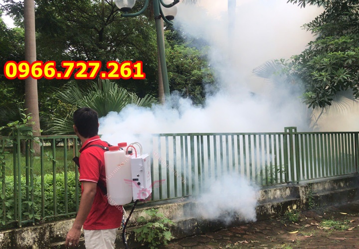 Máy phun khói giảm âm chống ồn chạy xăng PK88