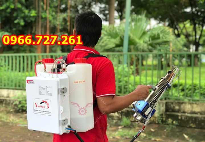 Máy phun khói giảm âm chống ồn chạy xăng PK88