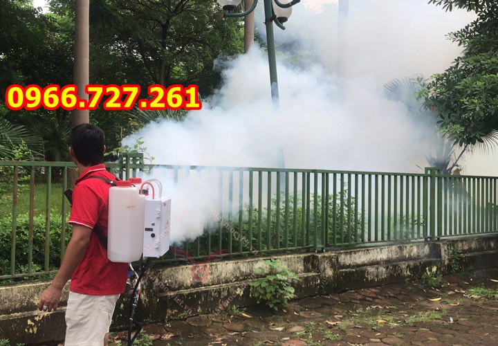 Máy phun khói giảm âm chống ồn chạy xăng PK88