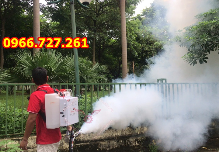 Máy phun khói giảm âm chống ồn chạy xăng PK88