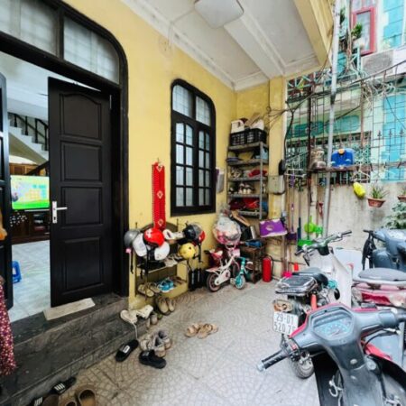 ĐỐNG ĐA – ĐƯỜNG LÁNG – 59M2 – 4 NGỦ – SÂN CỔNG RIÊNG ĐỂ XE (~ NHỈNH 130TR/M2) ĐỐNG ĐA – ĐƯỜNG LÁNG – 59M2 – 4 NGỦ – SÂN CỔNG RIÊNG ĐỂ XE (~ NHỈNH 130TR/M2)