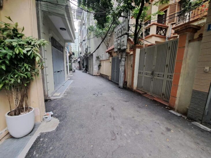 30M RA MẶT PHỐ – NGUYỄN NGỌC VŨ – CẦU GIẤY – 255M2 SỔ ĐỎ – Ô TÔ – NHỈNH 200TR/M2