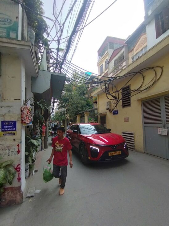 VƯƠNG THỪA VŨ – THANH XUÂN – KINH DOANH ĐA DẠNG – Ô TÔ ĐỖ CỬA – LÔ GÓC – HƠN 12 TỶ