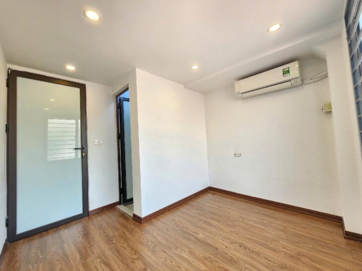 Bán nhà đẹp Ngọc Lâm – Ô tô – Dân xây – 2 mặt thoáng- 48m2 nhinh 7 tỷ(TL)