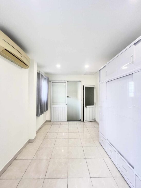 Bán Nhà Phan Văn Trị 25m2, 2 Tầng sát Hẻm Oto Nhỉnh 3 Tỉ