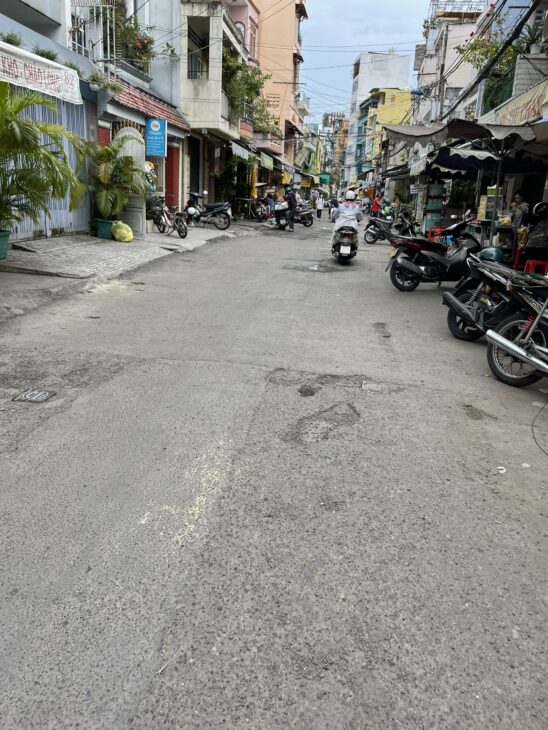 Nhà đẹp, mới lung linh đường XVNT, Quận Bình Thạnh. 6.8 tỷ TL.