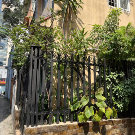 Căn góc, ngang 5m, vị trí đẹp gần ngã tư Hàng Xanh, đường Bạch Đằng, Quận Bình Thạnh. Chỉ 4.95 tỷ.