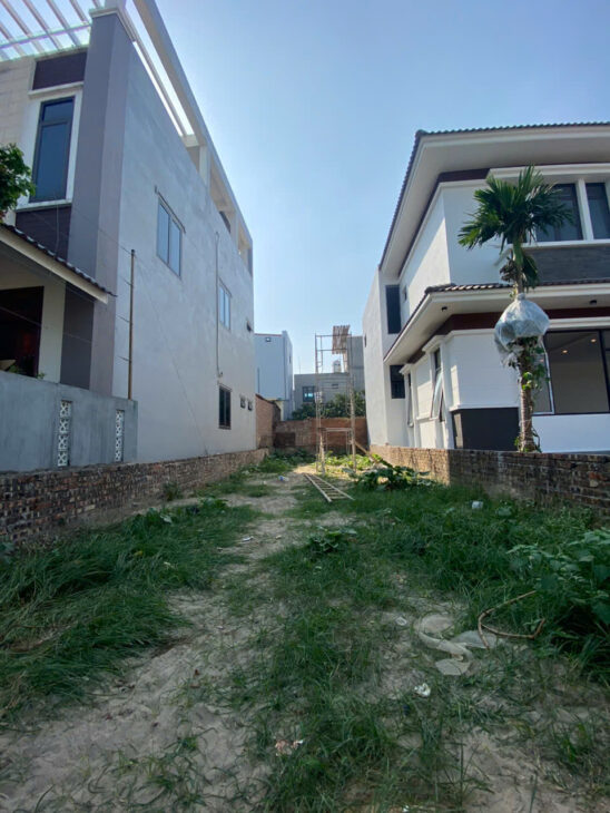 BÁN ĐẤT UY NỖ, ĐÔNG ANH. BÌA LÀNG, ĐƯỜNG Ô TÔ TRÁNH. DT 100M2, MT 5,39M. GIÁ 7,8 TỶ.