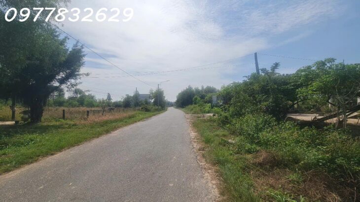 Bán 20m x 47m đất mặt tiền Cù Chính Lan – TX LaGi giá ngộp chỉ 190 triệu/m ngang