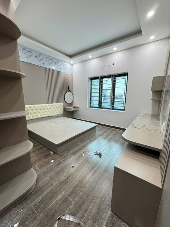 Nhà phân lô tuyến 2 Lê Hồng Phong lô 11, DT 60m 5 tầng Thang Máy, mới tinh, Giá 9.5 tỉ