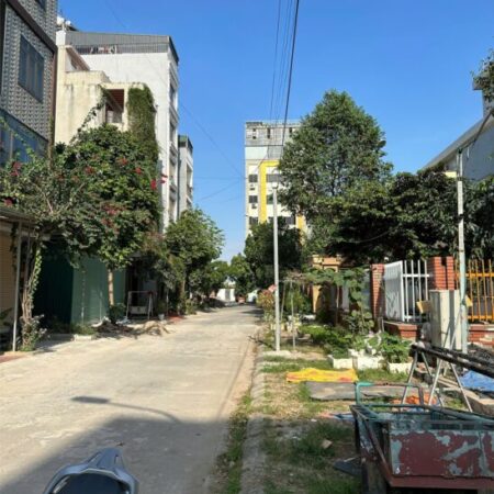 Chính chủ cần bán gấp 50m Liền kề vìa hè Vạn Phúc