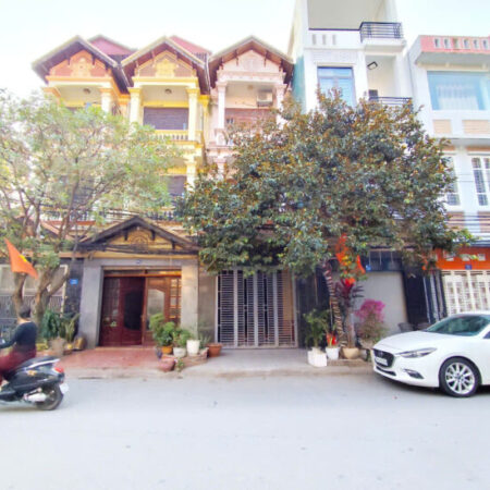 Nhà mặt đường Tô Vũ – 193 Văn Cao, 83m 4 tầng, đường 13m, Giá 7.5 tỉ