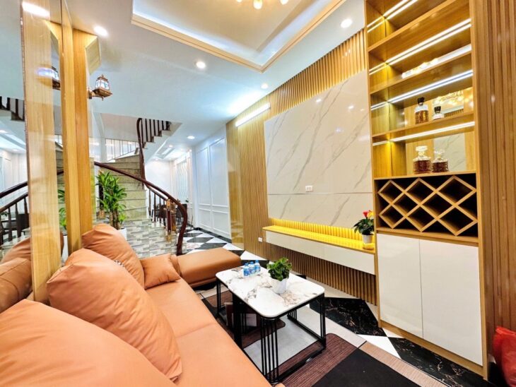 Nhà Đẹp đón Tết giá rẻ 35m2 * 5 tầng * 6 ngủ phố Trương Định – quận Hoàng Mai