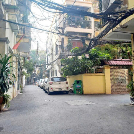 PHÙNG CHÍ KIÊN 50M2 X 6 TẦNG – 14.5 TỶ – OTO NGỦ TRONG NHÀ – THANG MÁY – KINH DOANH SANG