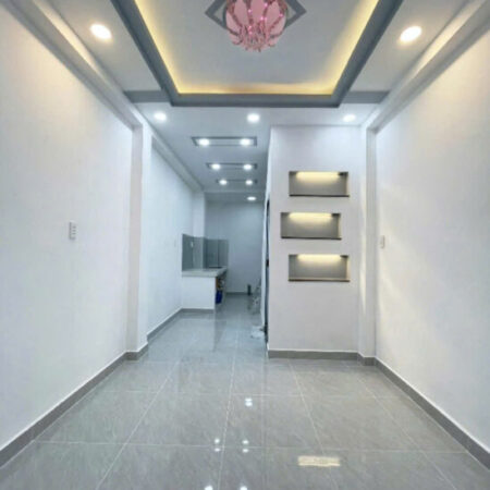 Sát mặt tiền đường xe hơi Có 10 m Đường trước nhà 3 m DIỆN TÍCH SỬ DỤNG 65M2 3 TẤM HƠN 2 TỶ