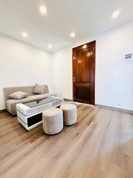 TẬP THỂ QUỲNH MAI 60M2 X 1 TẦNG – 2.6 TỶ – OTO ĐỖ CẦU THANG – KINH DOANH SANG – THANG MÁY