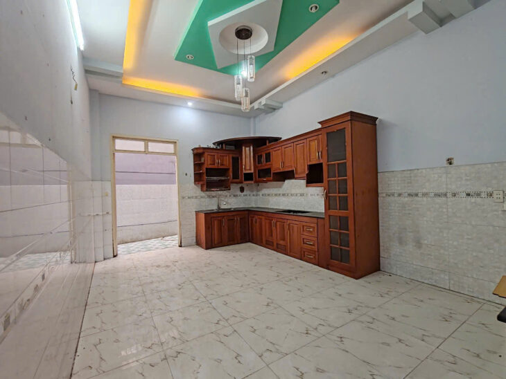 BÁN NHÀ GÒ VẤP_ HXH _ 65M2 _ 4PN _ 5WC _ CÓ 2 SÂN THƯỢNG.