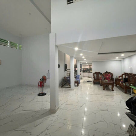 ????NGỢP 7 TỶ- BÁN GẤP NHÀ 3 TẦNG + DÃY TRỌ – 300M2 – SÁT MT PHAN VĂN HƠN – 9 TỶ ( TL)