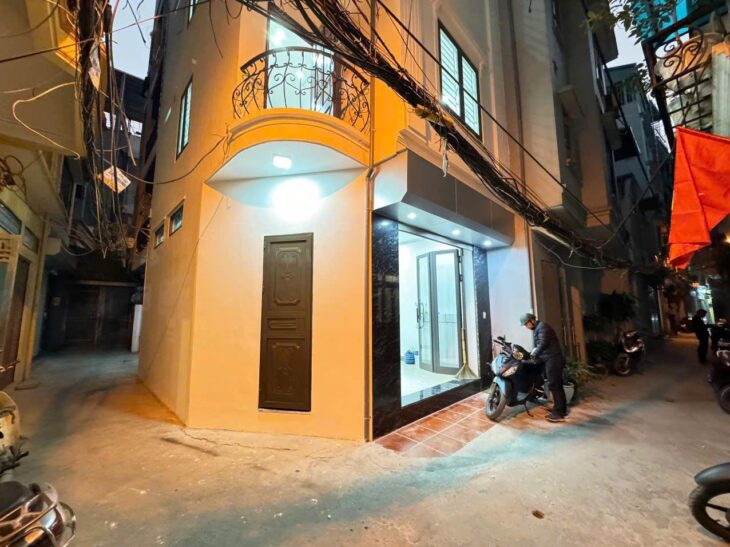 BÁN NHÀ CHIẾN THẮNG HÀ ĐÔNG- OTO ĐỖ – PHÂN LÔ BÀN CỜ – KHU ĐT VĂN QUÁN . DT 36m2 x 5T, MT 4m.