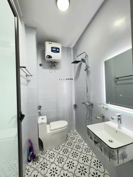 BÁN NHÀ CHIẾN THẮNG HÀ ĐÔNG- OTO ĐỖ – PHÂN LÔ BÀN CỜ – KHU ĐT VĂN QUÁN . DT 36m2 x 5T, MT 4m.