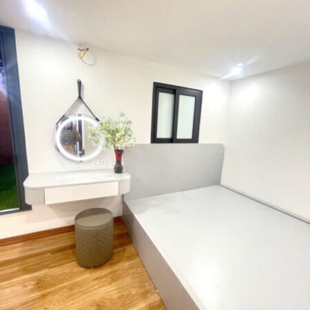 2.88 tỷ bán nhà tập thể quỳnh mai 2 ngủ long lanh ở ngay hai bà trưng