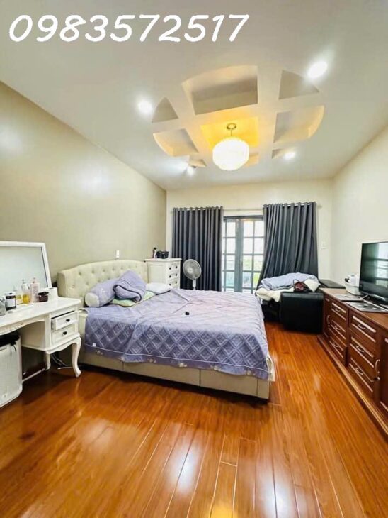BÁN NHÀ MẶT PHỐ THỦ ĐỨC – 60M2 – 2 TẦNG – 3 TỶ – VỊ TRÍ VÀNG – SỔ ĐỎ CHÍNH CHỦ