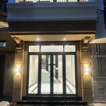 NHÀ 6 TẦNG TRUNG KÍNH 50M2 X 6T – 13 TỶ – Ô TÔ NGỦ TRONG NHÀ – THANG MÁY – KINH DOANH SANG