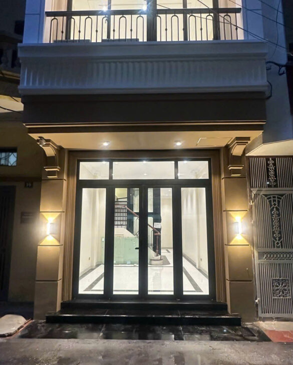 NHÀ 6 TẦNG TRUNG KÍNH 50M2 X 6T – 13 TỶ – Ô TÔ NGỦ TRONG NHÀ – THANG MÁY – KINH DOANH SANG