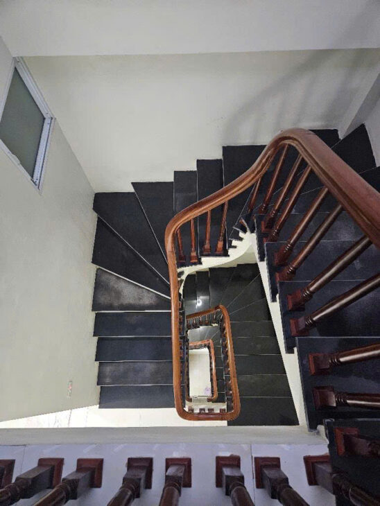 Bán Nhà Đông Thiên Lĩnh Nam 38m 4 Tầng 3 Phòng Giá 5.899 tỷ Sổ Đổ