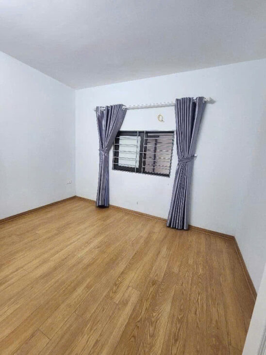 Bán Nhà Lĩnh Nam, 19m 3 Tầng 2 Phòng, Giá 1.68 tỷ Sổ Đổ chung